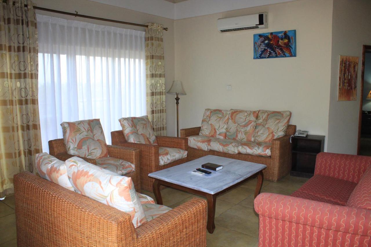 Bojo Beach Resort Botianaw Luaran gambar
