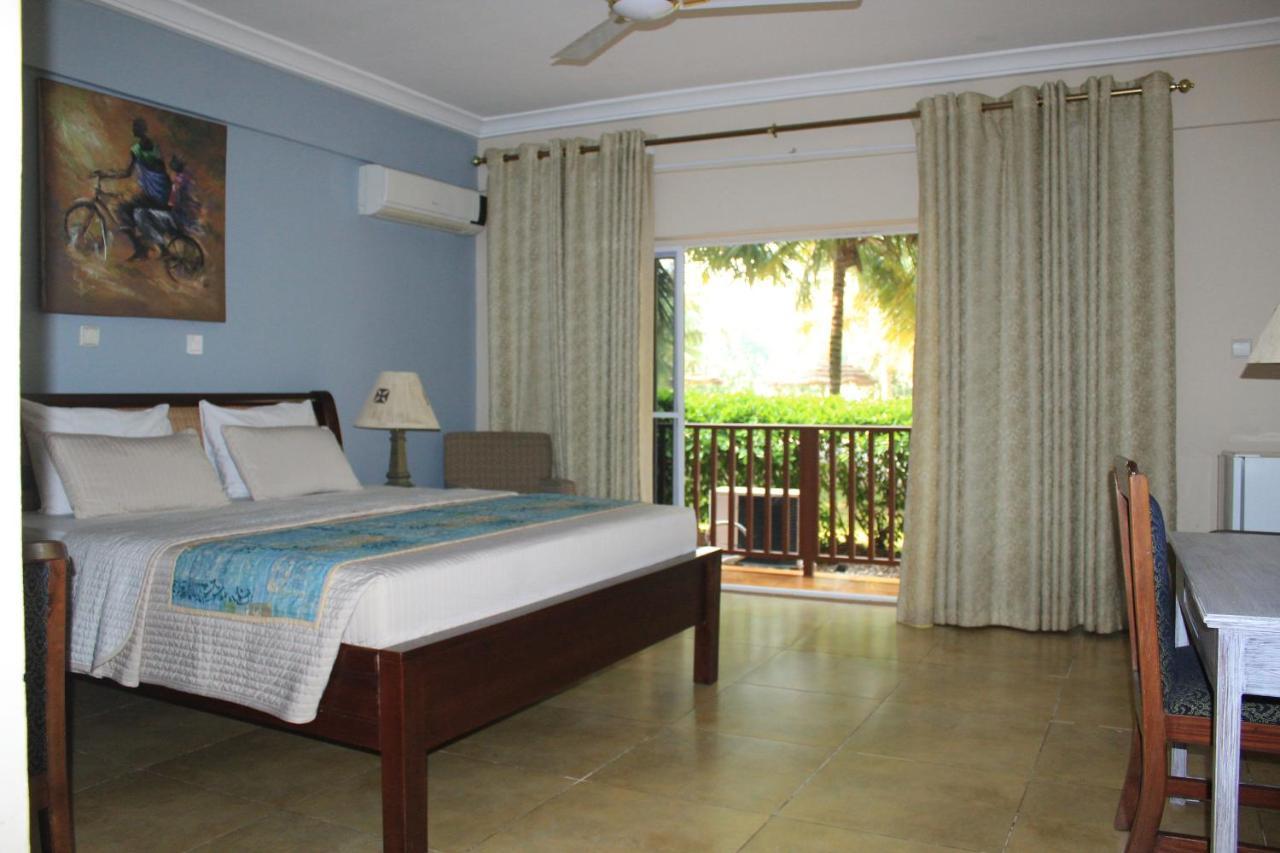 Bojo Beach Resort Botianaw Luaran gambar