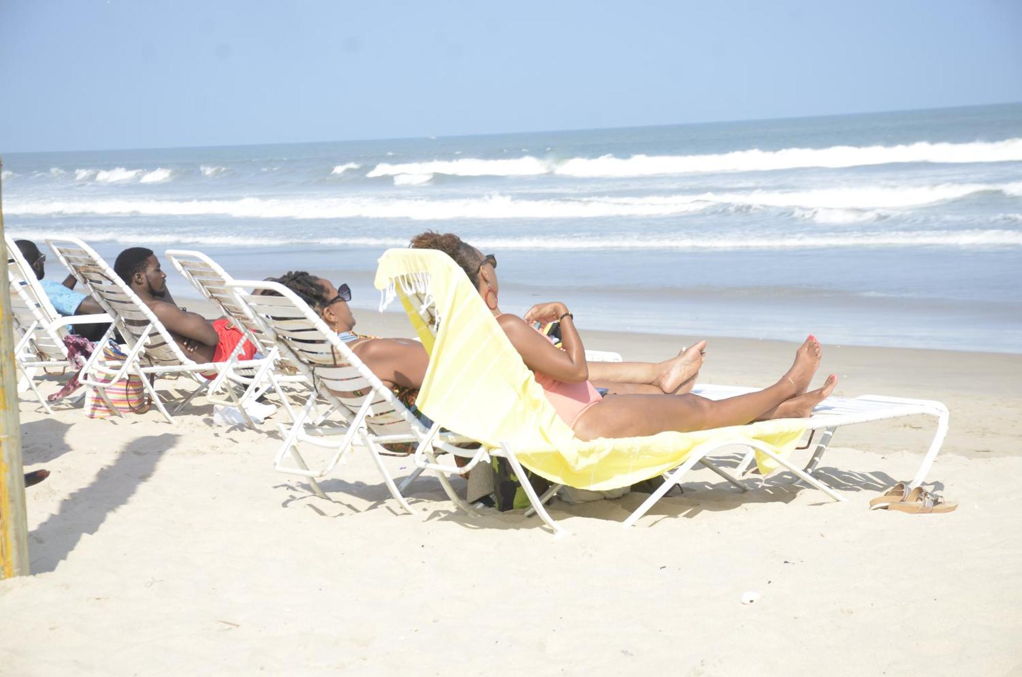 Bojo Beach Resort Botianaw Luaran gambar