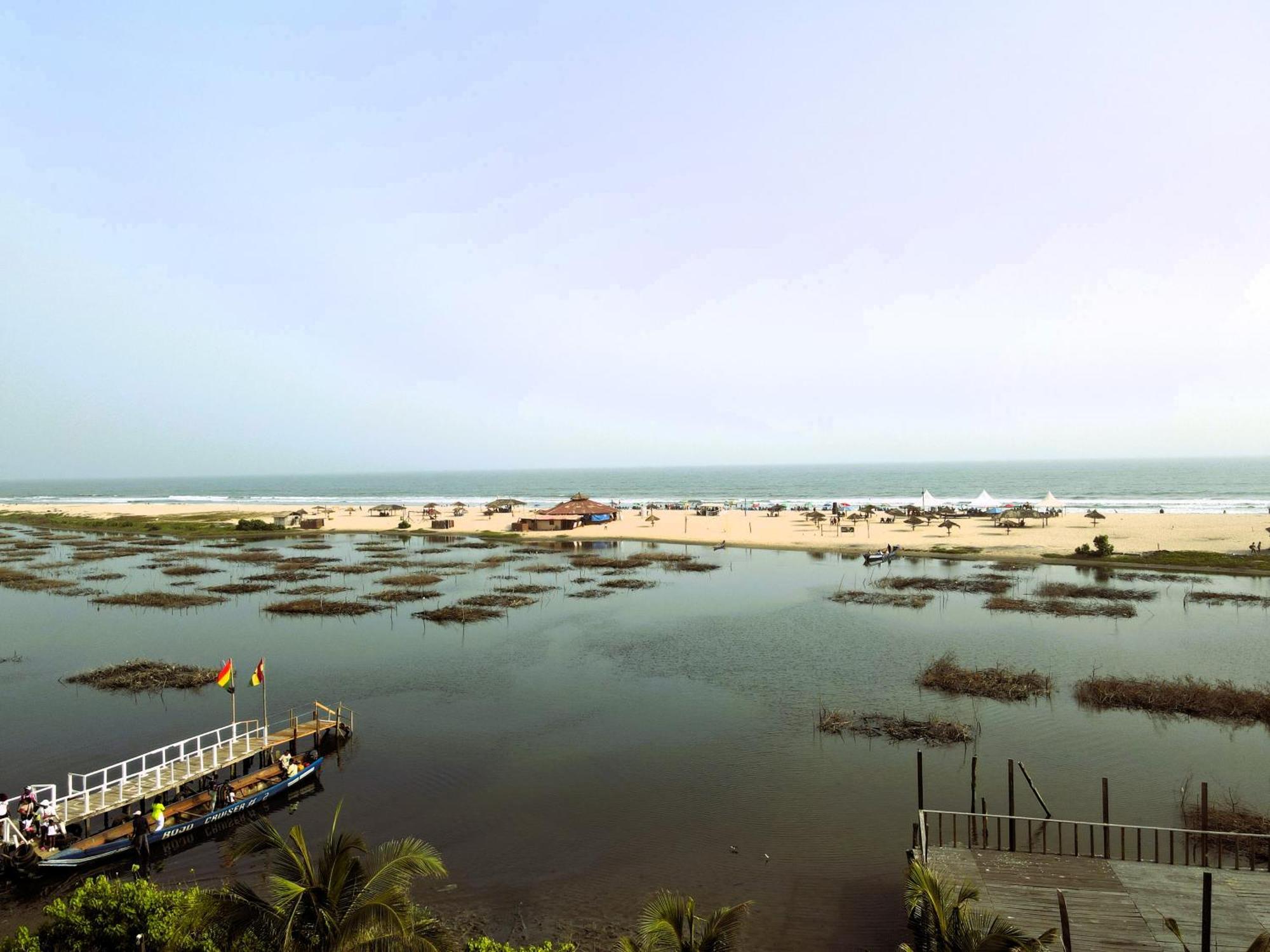 Bojo Beach Resort Botianaw Luaran gambar