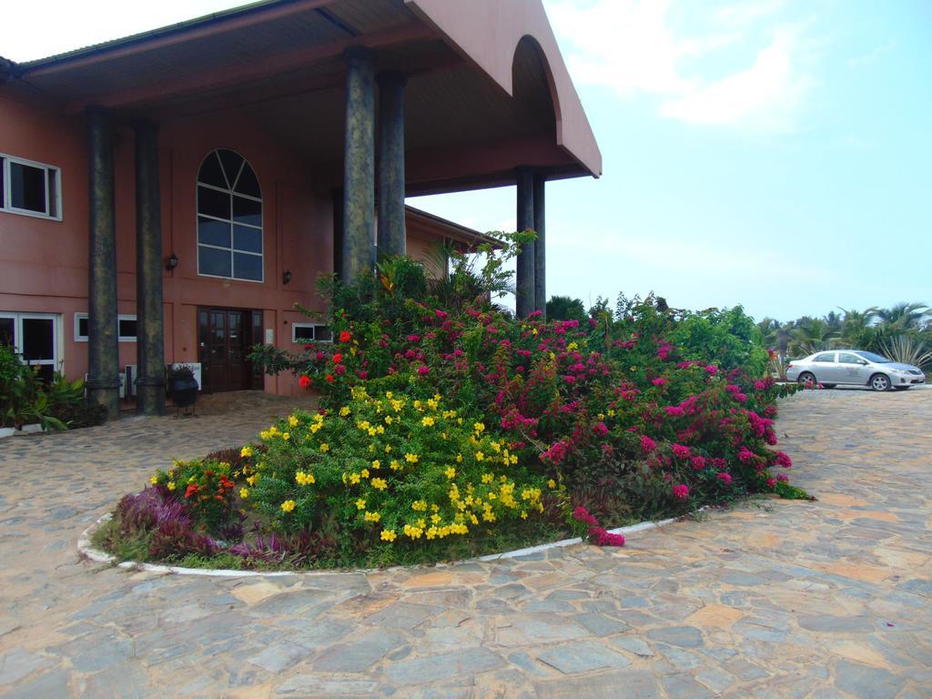 Bojo Beach Resort Botianaw Luaran gambar