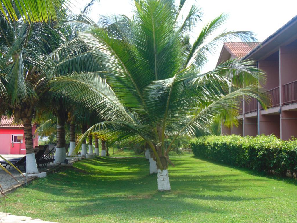 Bojo Beach Resort Botianaw Luaran gambar