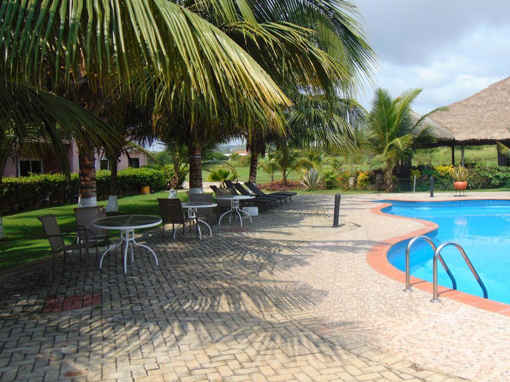 Bojo Beach Resort Botianaw Luaran gambar